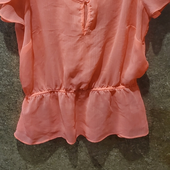 Top - Picture 2 of 2